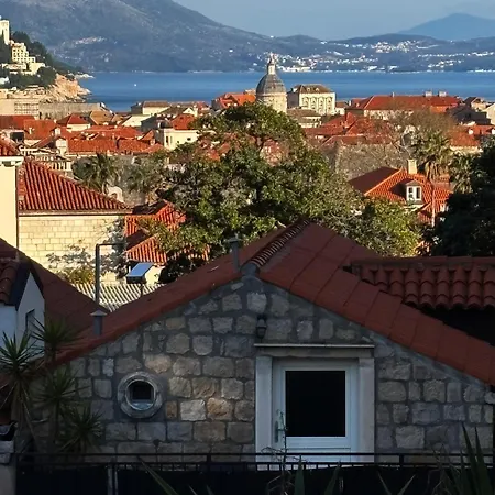 Daire Seawalls 2 Dubrovnik